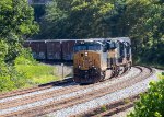 CSX 974 leads M408 (Waycross to Cumberland) round the bend at Long Bridge Park 